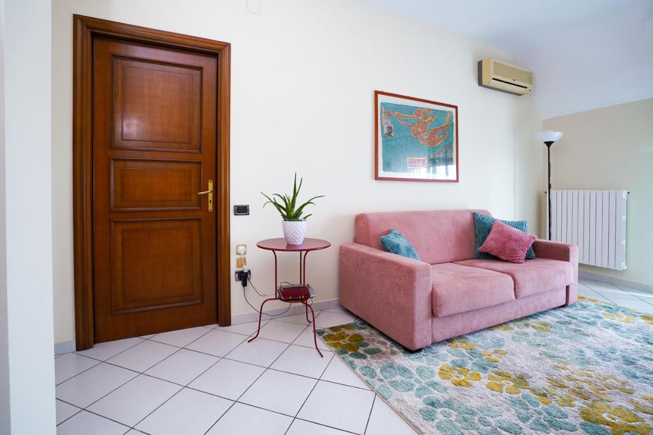 פויג'ה La Casa Di Azzurra Centro Citta Appartamento Fino A 4 Posti Letto E 2 Bagni מראה חיצוני תמונה