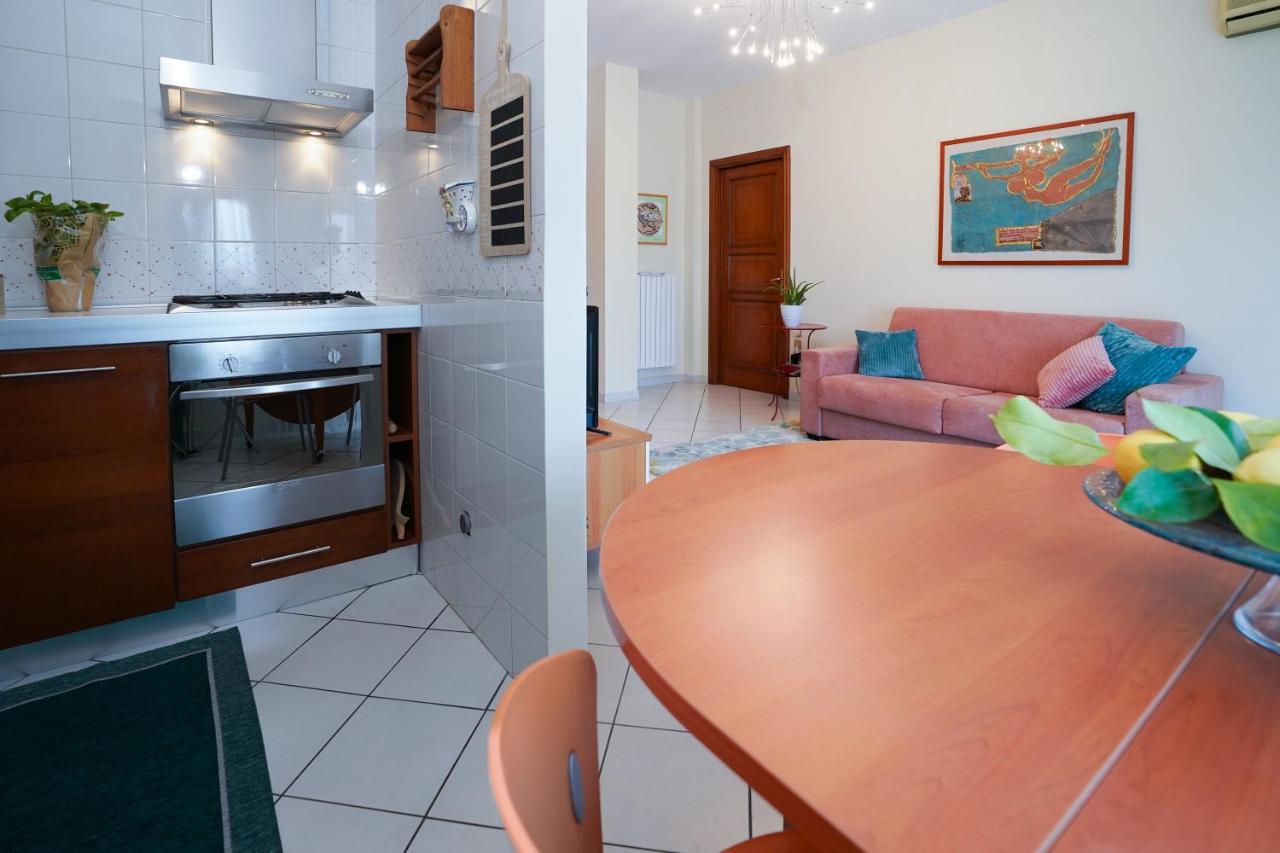 פויג'ה La Casa Di Azzurra Centro Citta Appartamento Fino A 4 Posti Letto E 2 Bagni מראה חיצוני תמונה