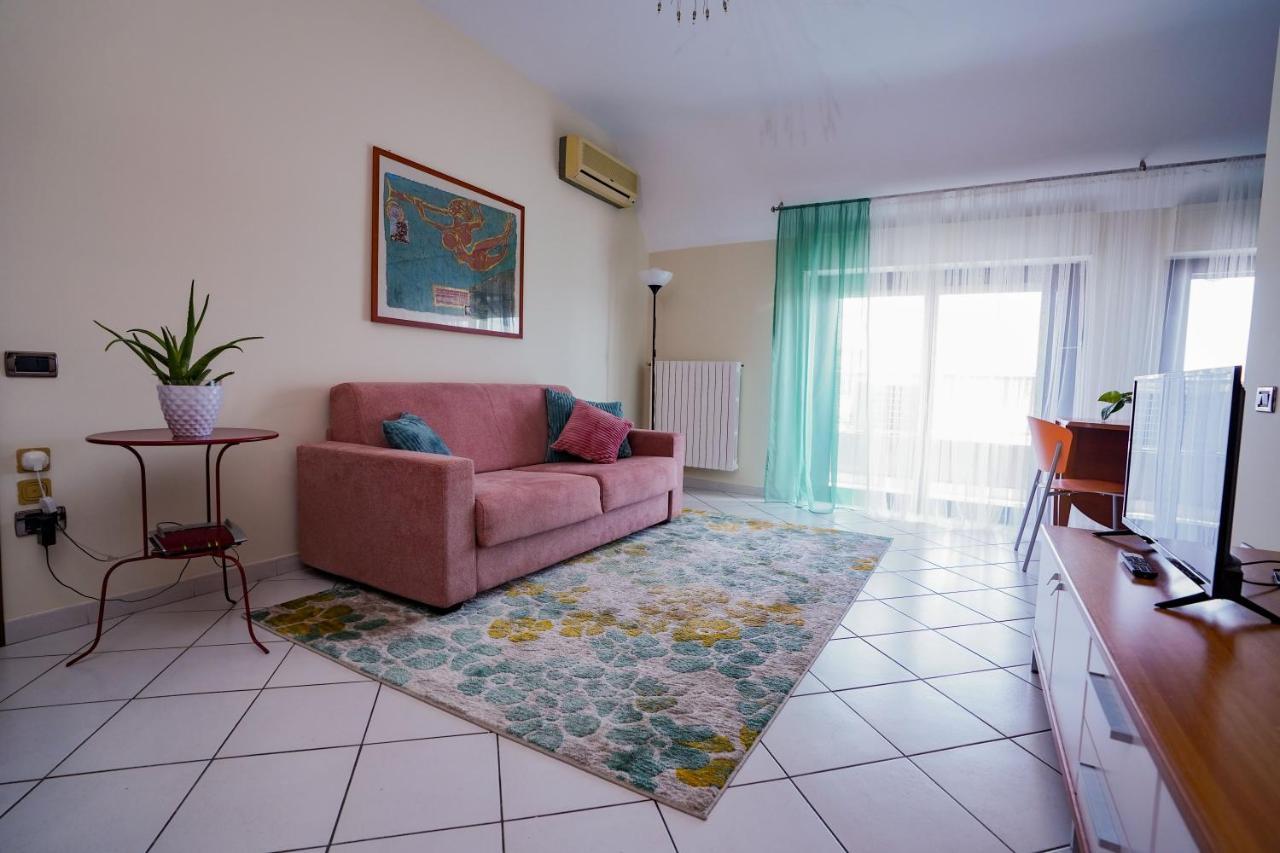 פויג'ה La Casa Di Azzurra Centro Citta Appartamento Fino A 4 Posti Letto E 2 Bagni מראה חיצוני תמונה